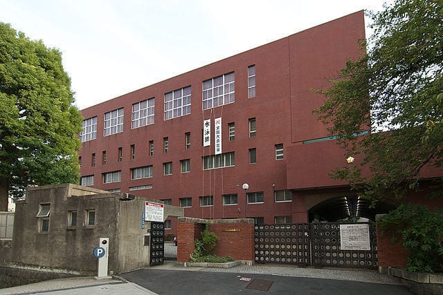 640px Hibiya Highschool 00